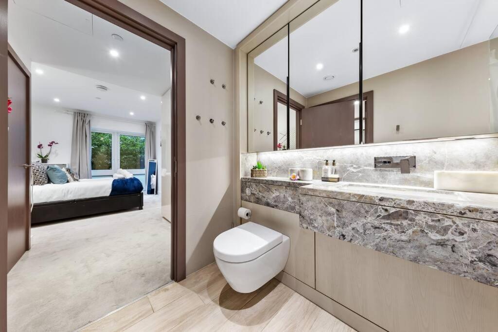Appartamento Bright Balcony Retreat Hammersmith